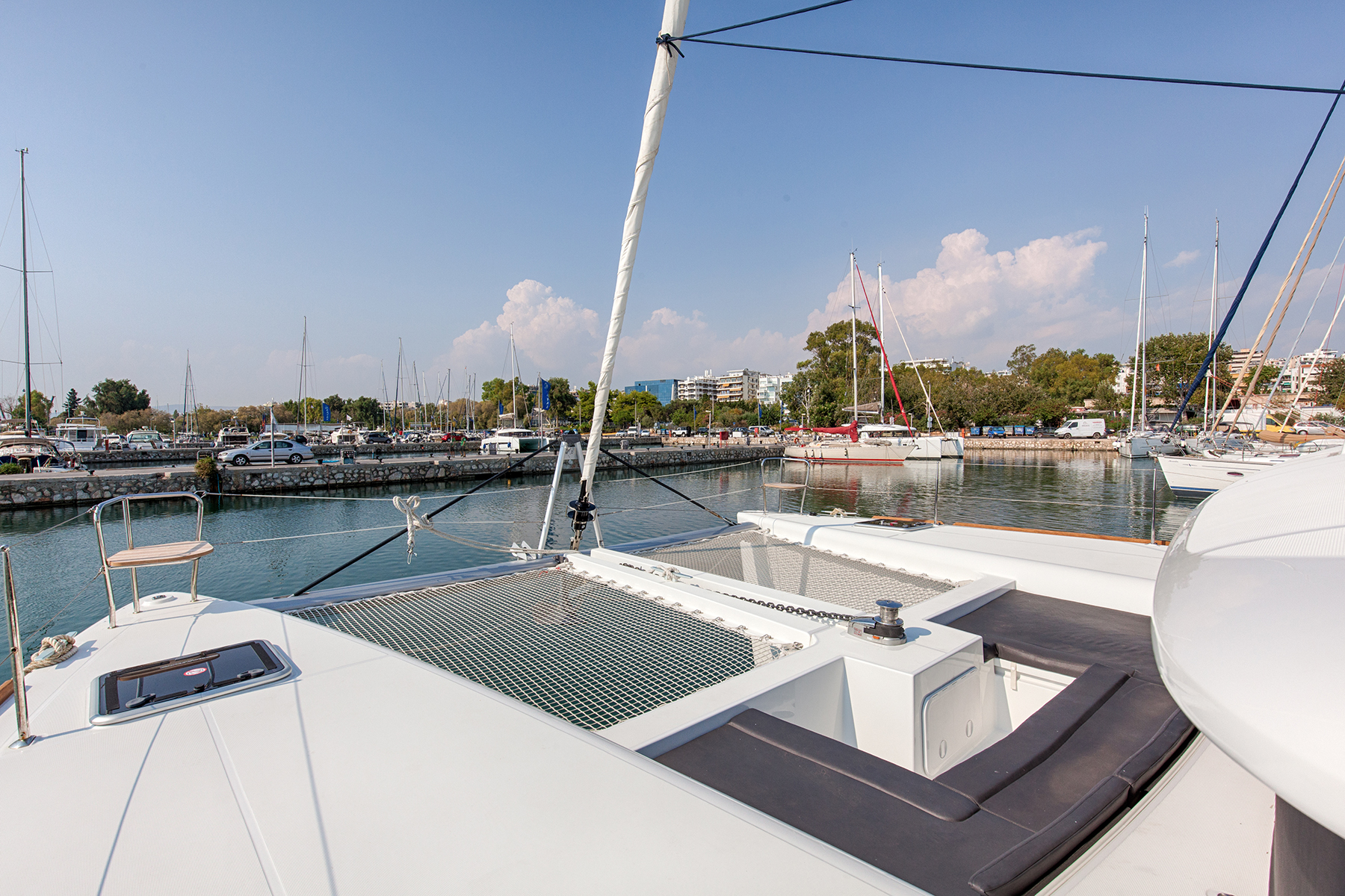 Lagoon 450 Flybridge — photo 3