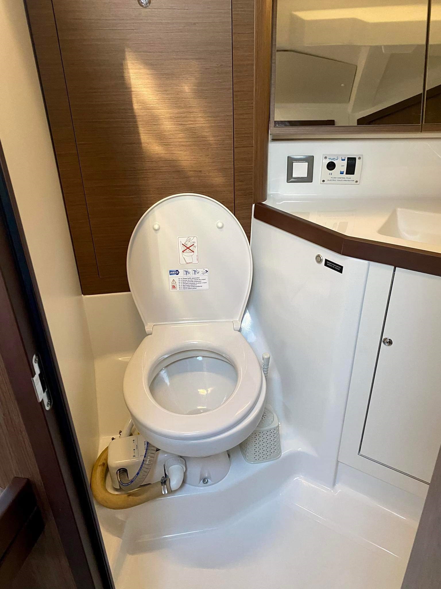 Oceanis 46.1 — photo 17