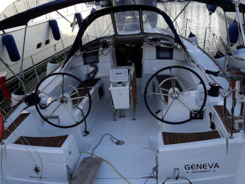 Sun Odyssey 389 — photo 2