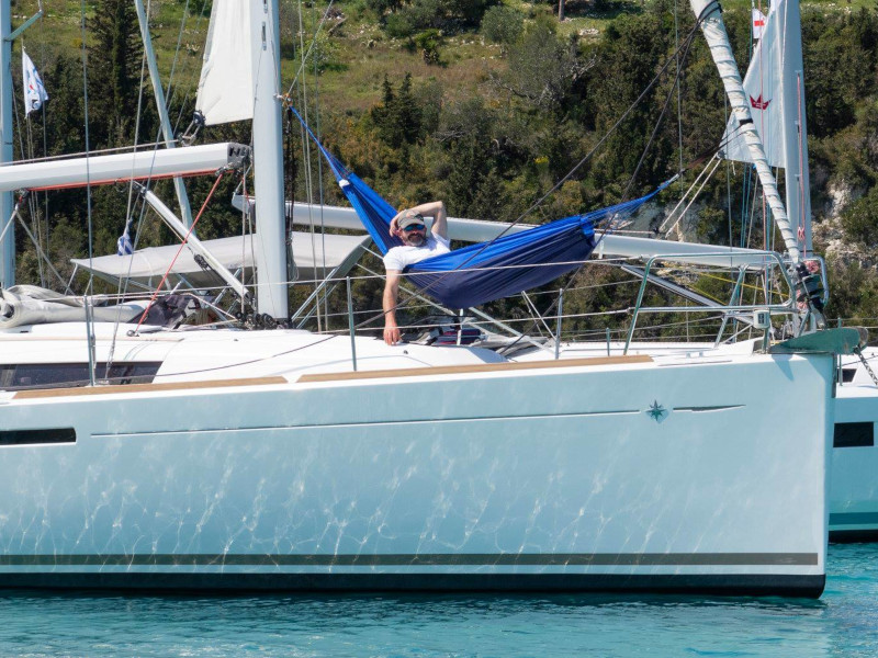 Sun Odyssey 389 — photo 6