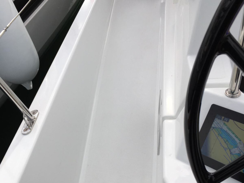 Sun Odyssey 440 — photo 5