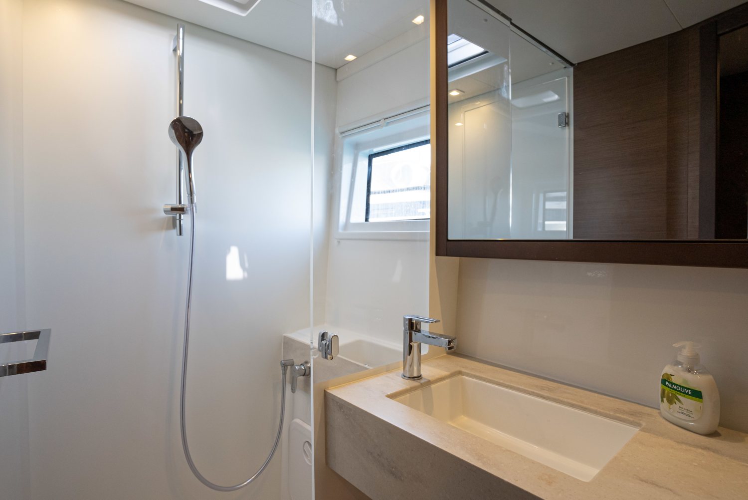Lagoon 46 — photo 16