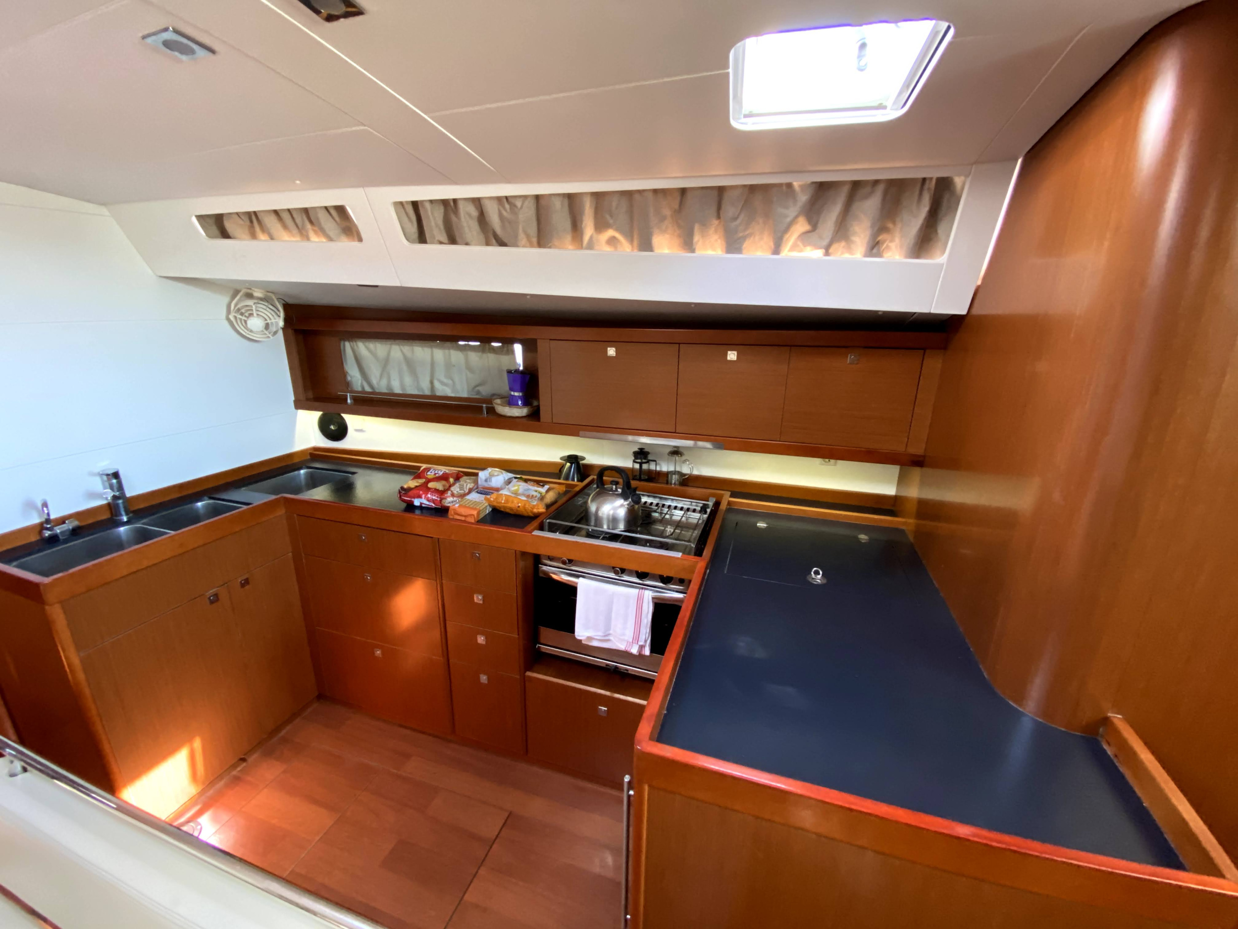 Oceanis 48 — photo 2