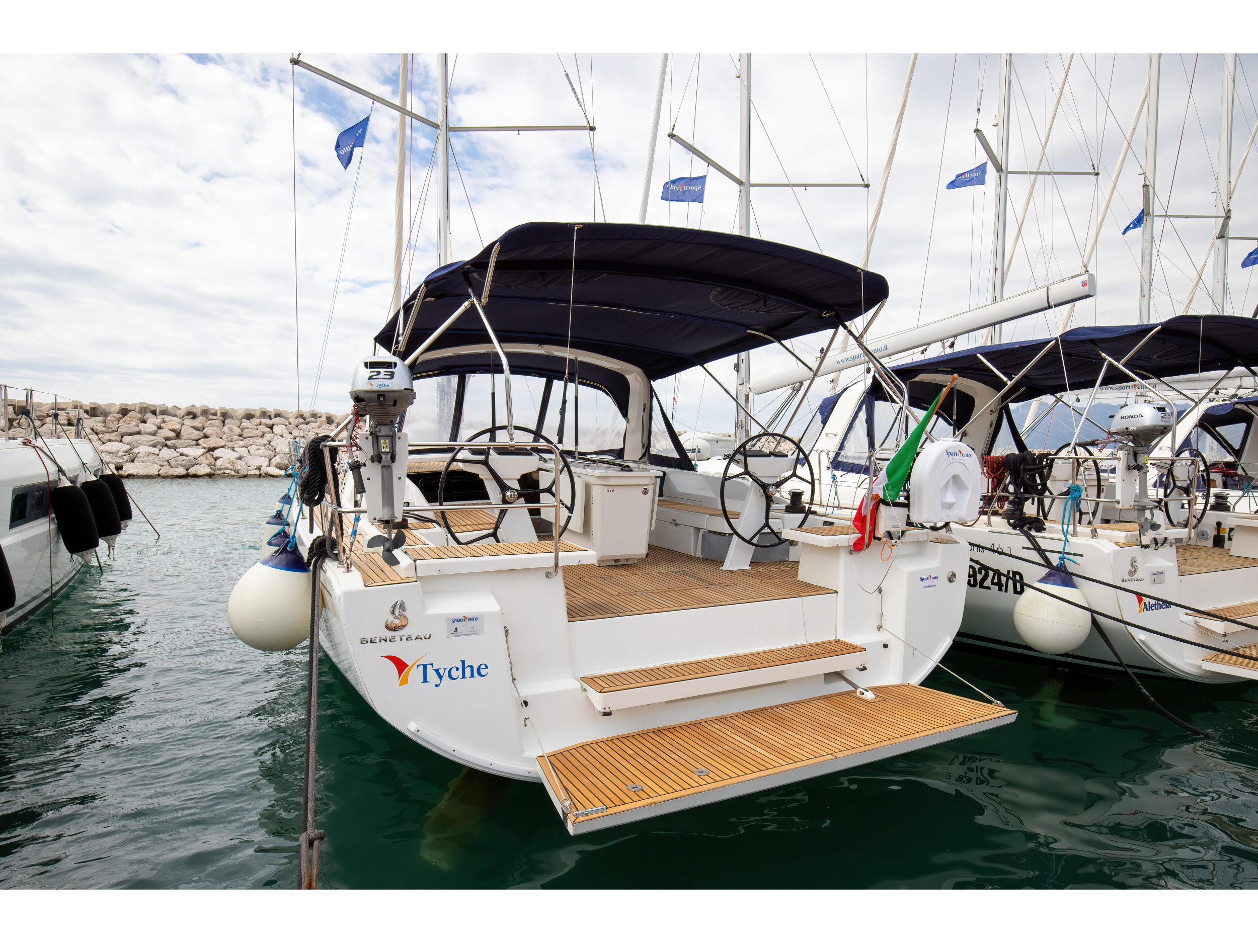 Oceanis 46.1 (bunk cab) — photo 1