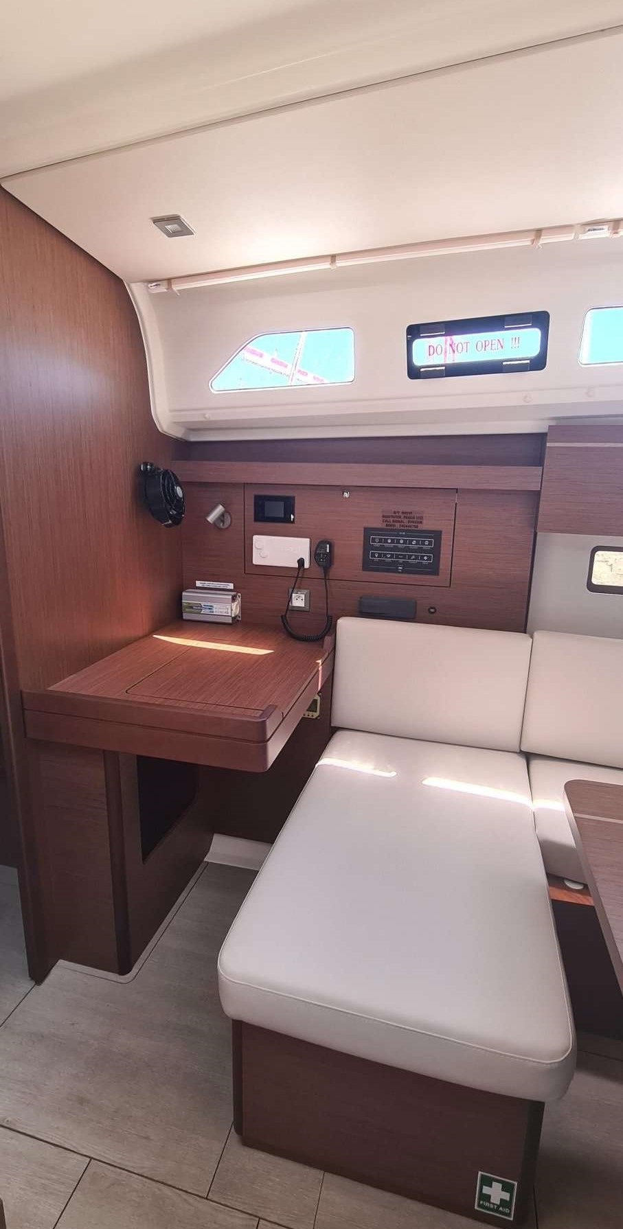 Oceanis 40.1 — photo 7