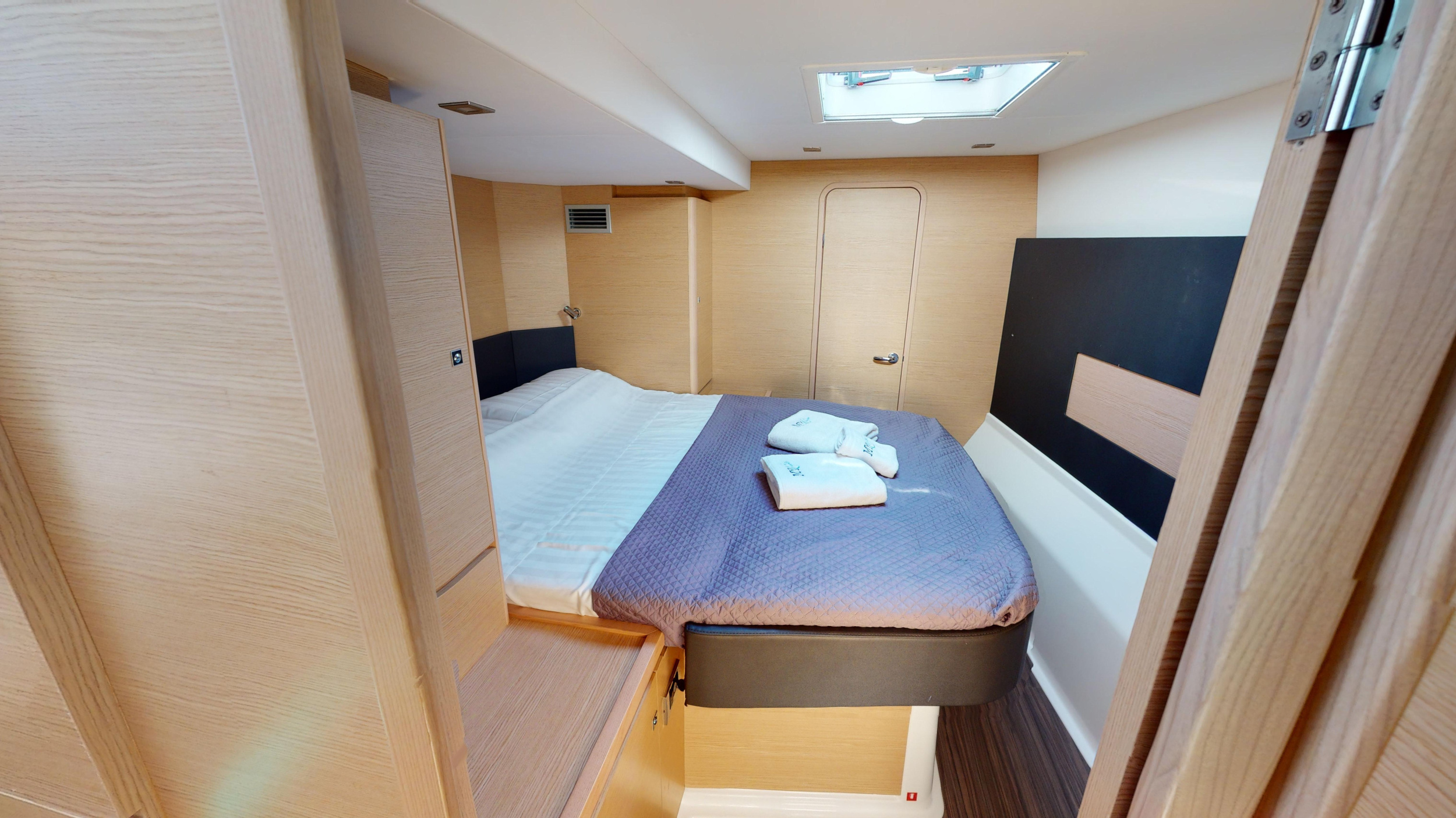 Dufour Catamaran 48 4c+5h — photo 4
