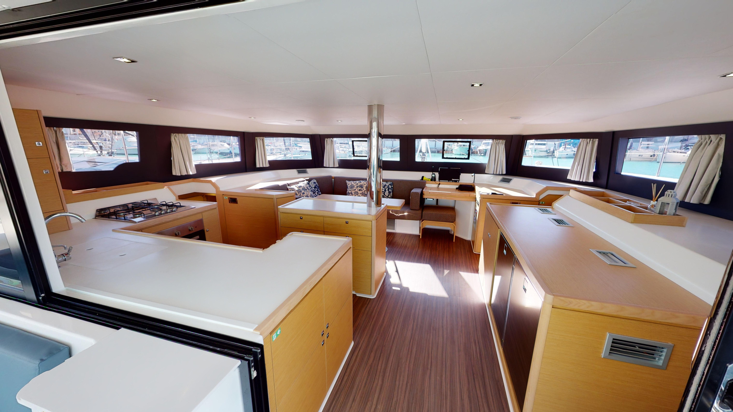 Dufour Catamaran 48 4c+5h — photo 12