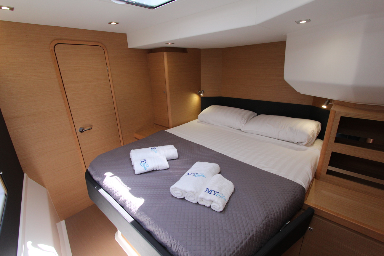 Dufour Catamaran 48 5c+5h — photo 15