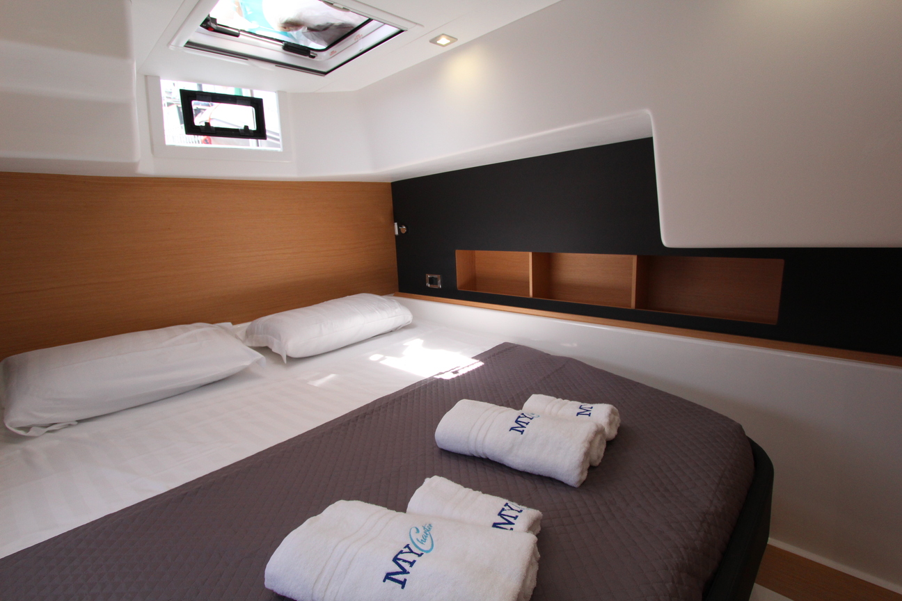 Dufour Catamaran 48 5c+5h — photo 3