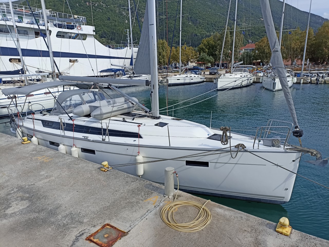 Bavaria Cruiser 41 — photo 5