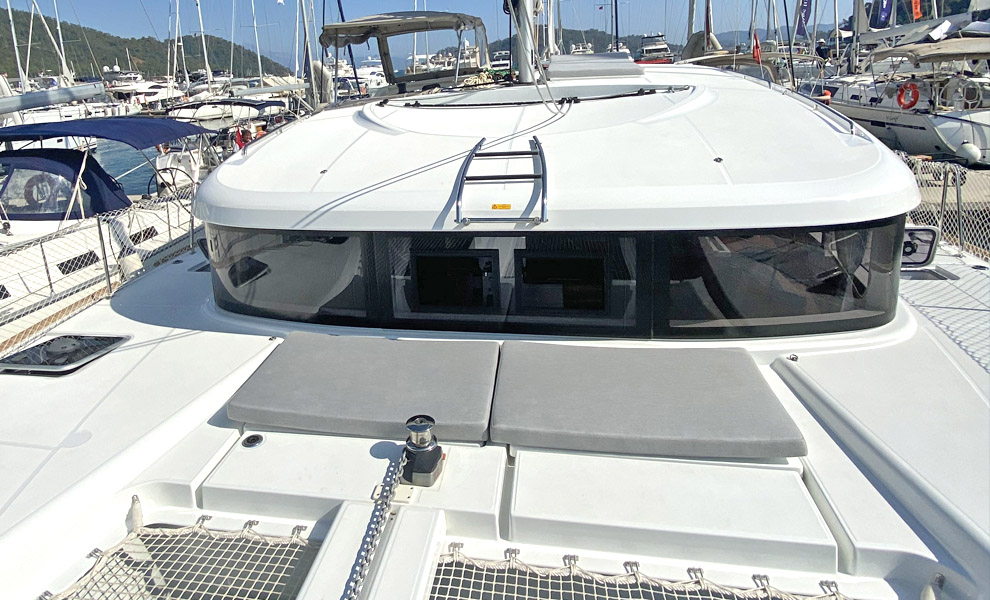 Lagoon 40 — photo 6