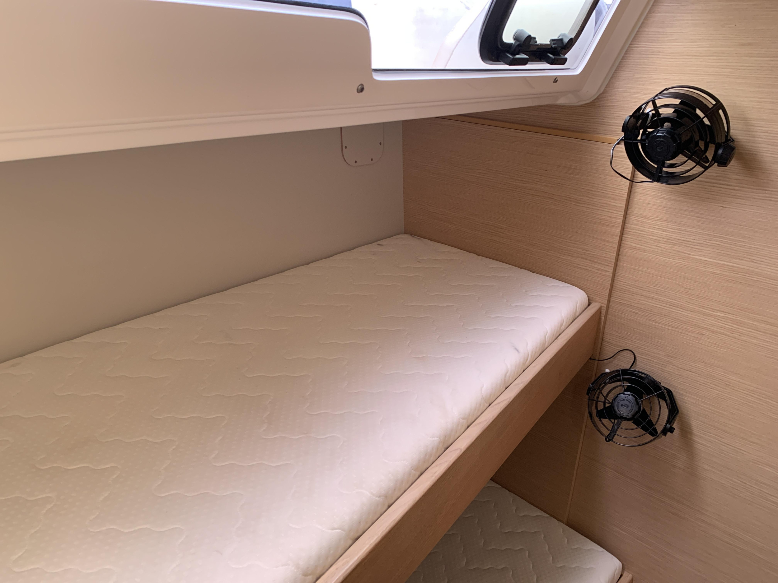 Dufour 430 — photo 17