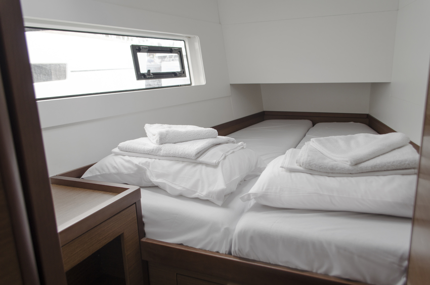 Lagoon 40 — photo 19