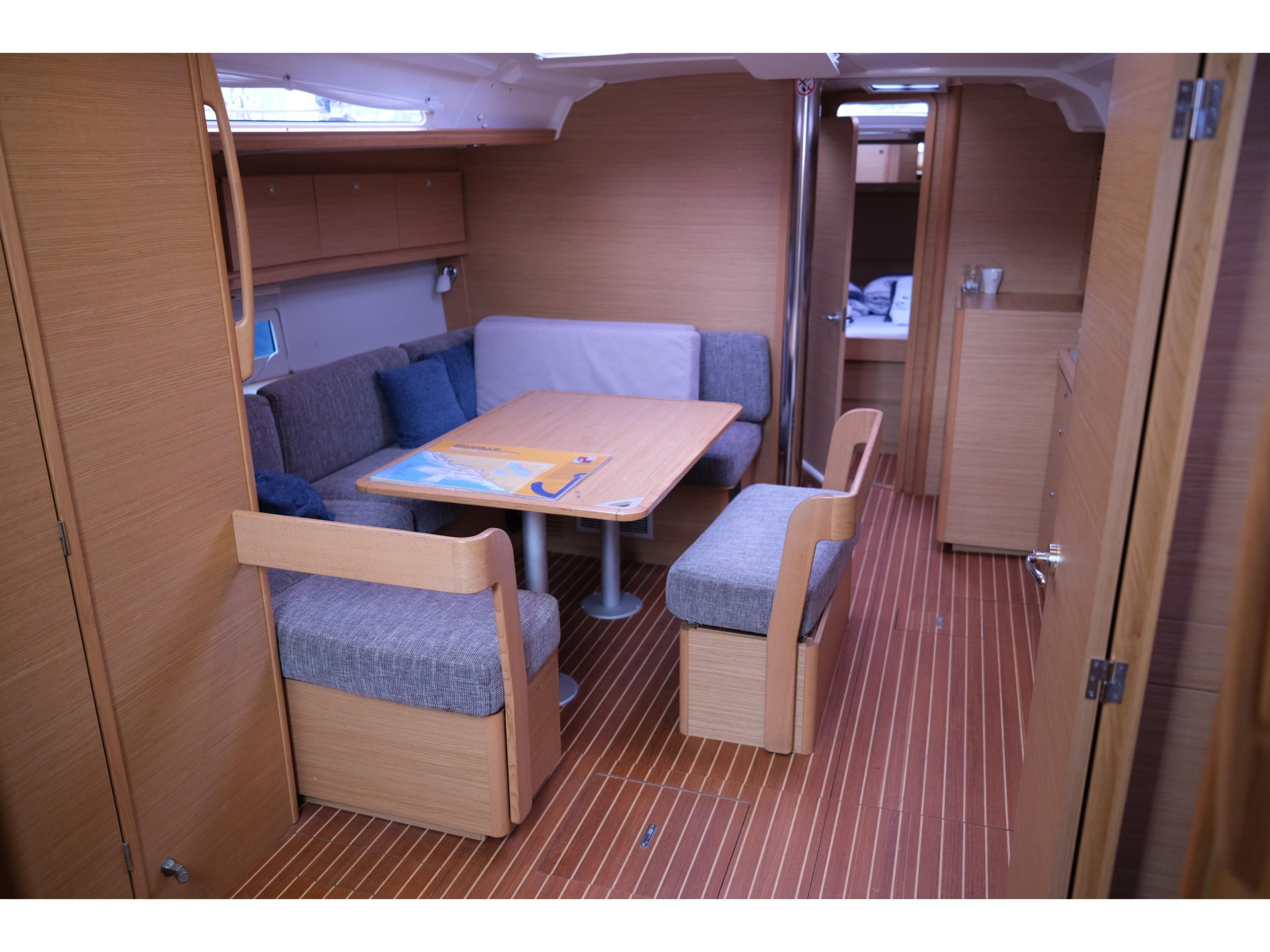 Dufour 430 — photo 19