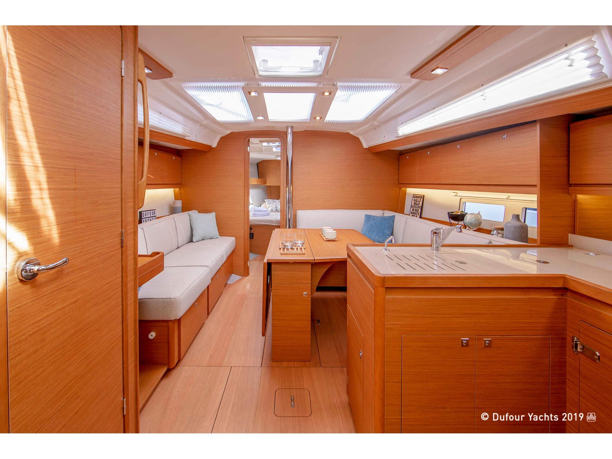 Dufour 390 Grand Large — photo 3