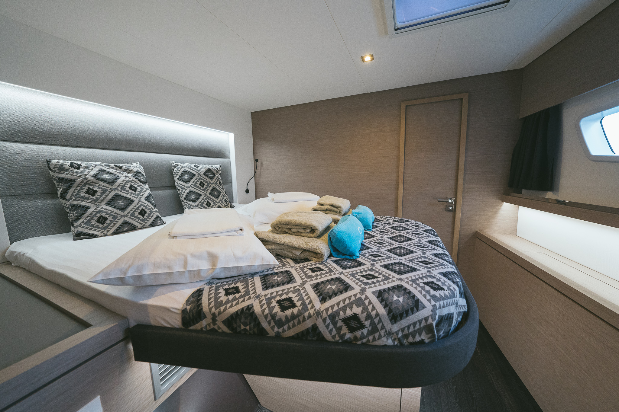 Fountaine Pajot 47 SAONA LUX (GEN, AC, WATERMAKER) — photo 10