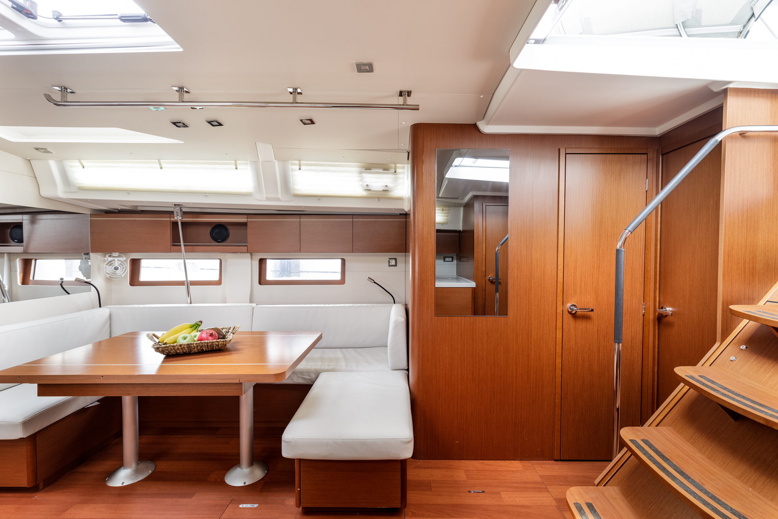 Oceanis 51.1 — photo 9