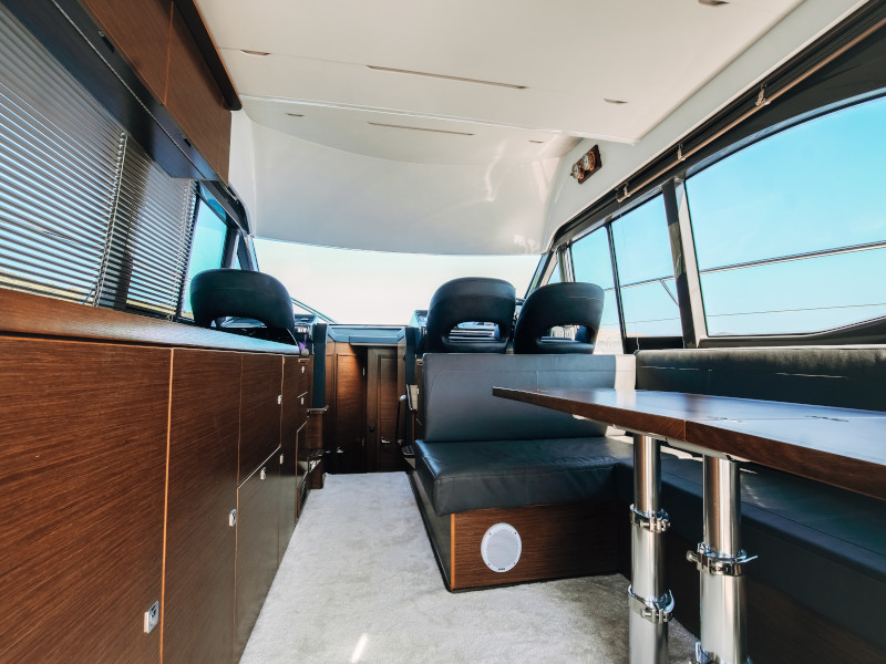 Bavaria R40 FLY — photo 30