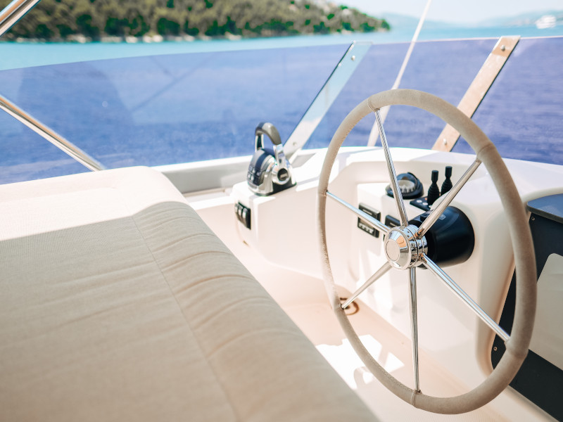 Bavaria E40 Fly — photo 12