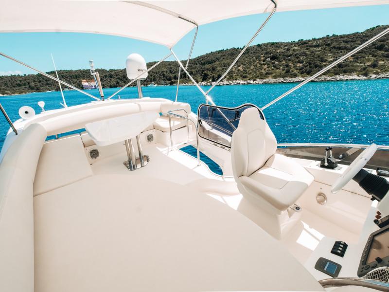 Azimut 43 Fly — photo 30