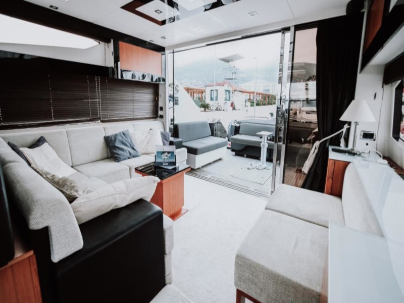Sunseeker Predator 64 — photo 4