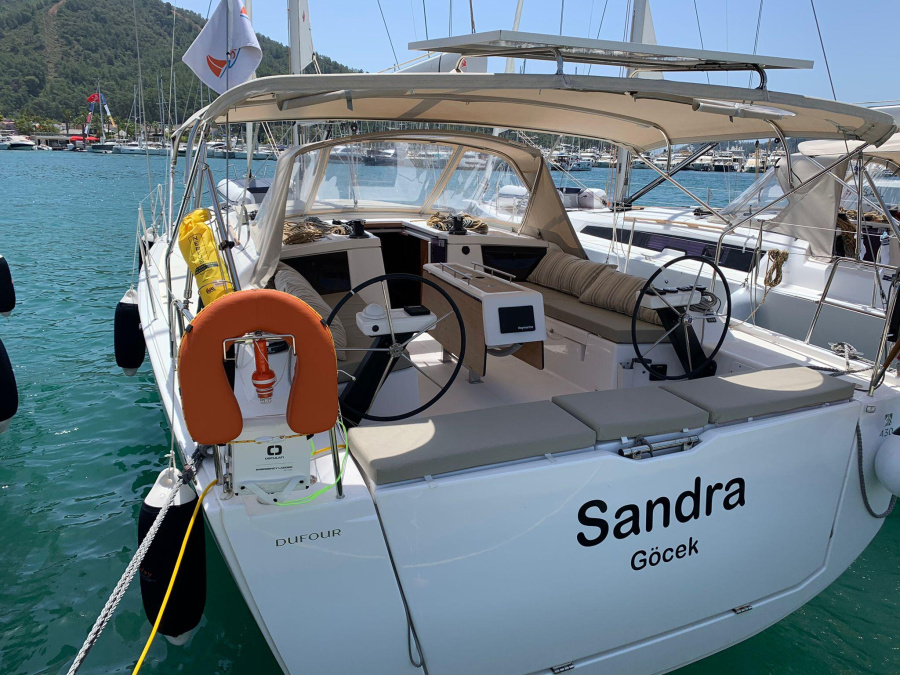Dufour 430 Grand Large — photo 5