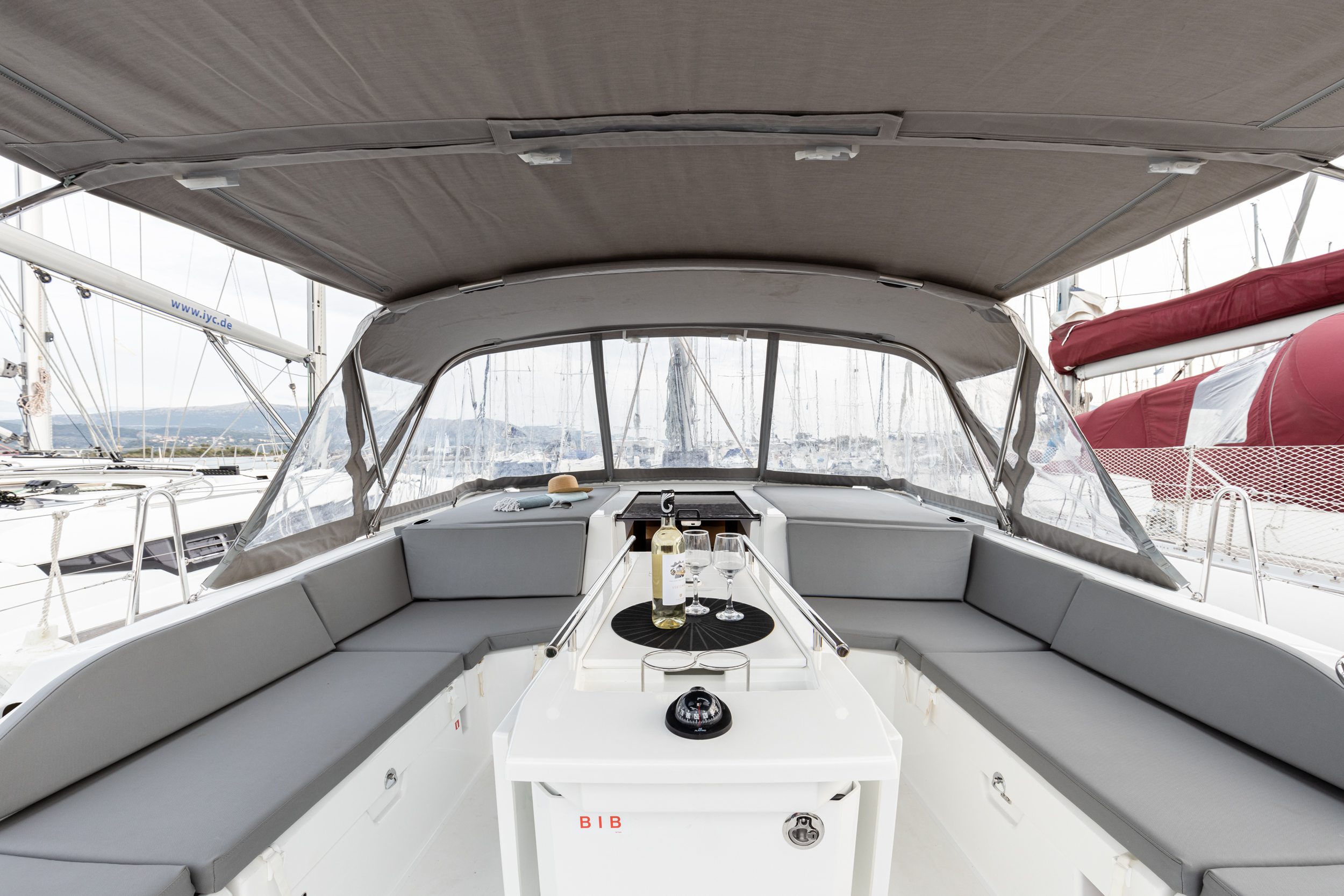 Oceanis 46.1 — photo 16