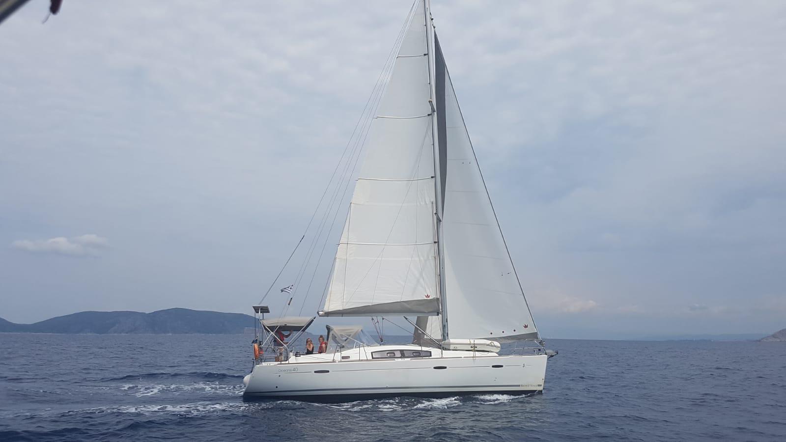 Beneteau Oceanis 40 — photo 15