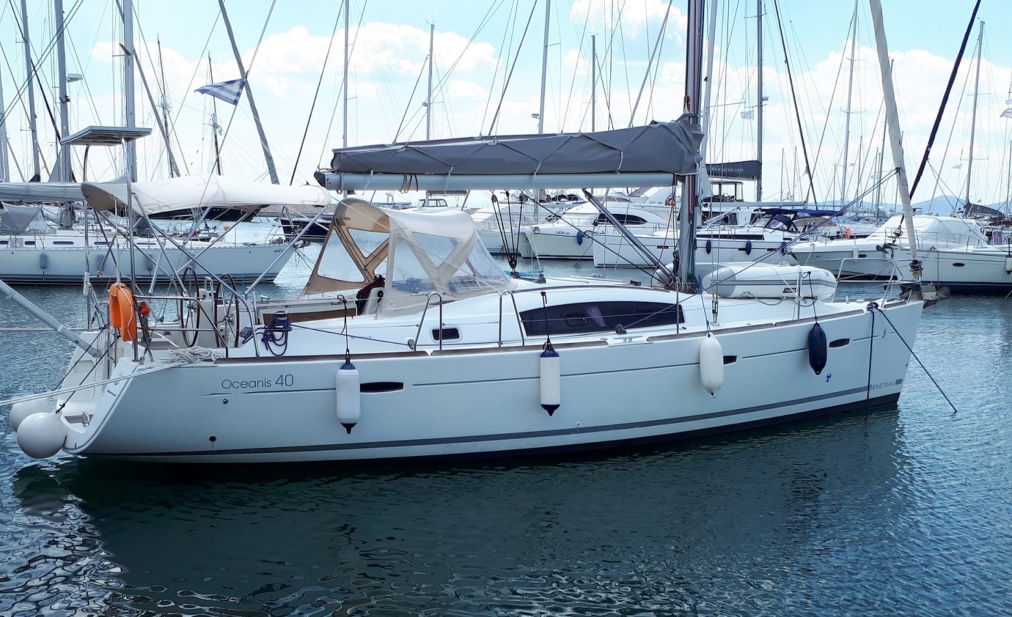 Beneteau Oceanis 40 — photo 14