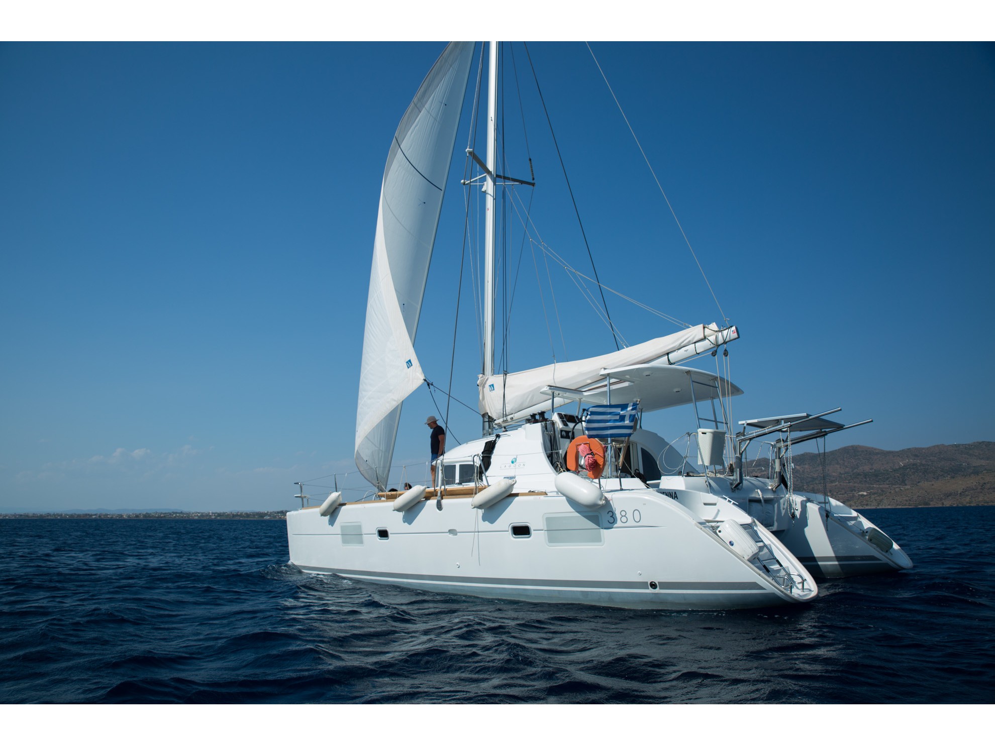 Lagoon 380 S2 — photo 1