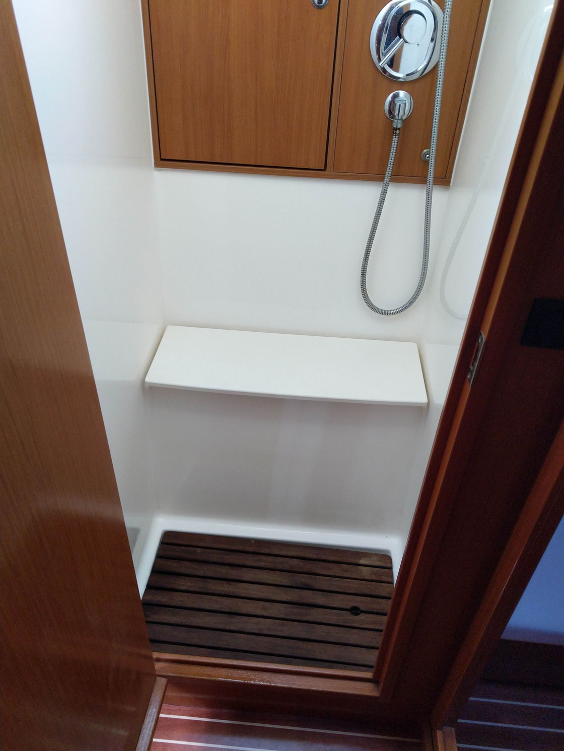 Bavaria 45 Cruiser — photo 4