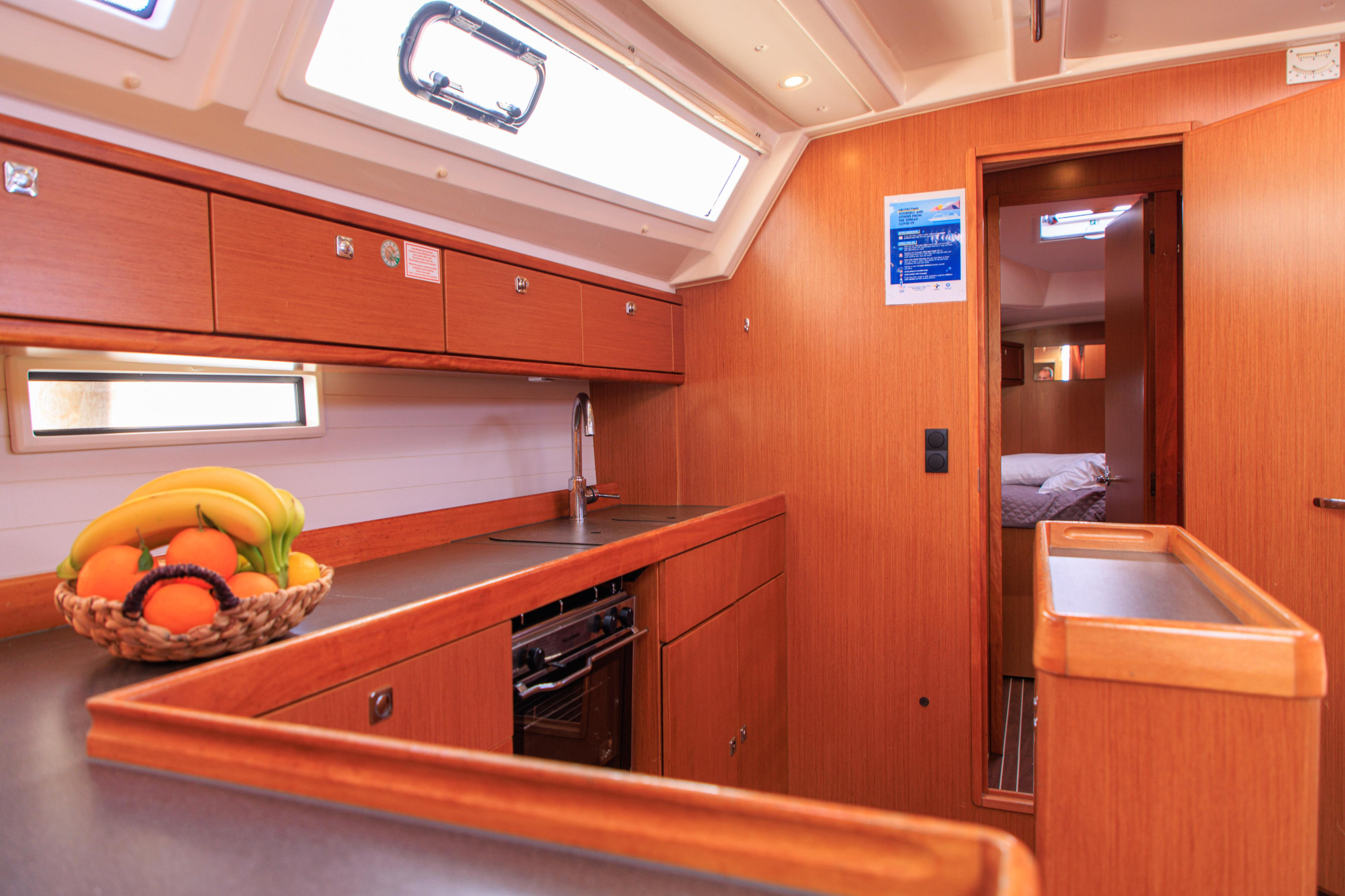 Bavaria Cruiser 46 — photo 9