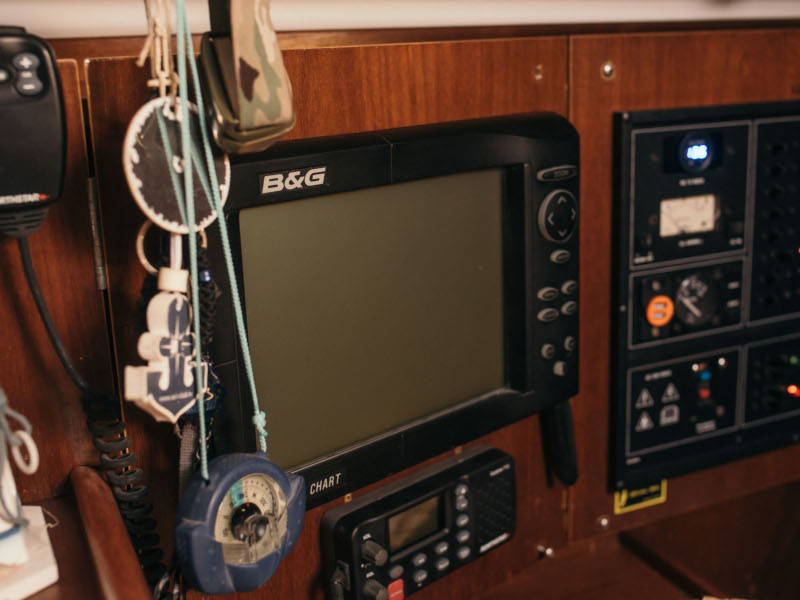 Oceanis 411 Clipper — photo 11