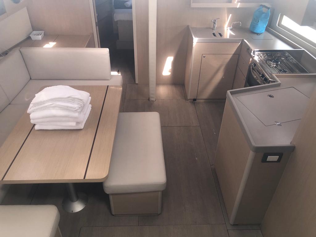 Oceanis 40.1 (3cab) — photo 12