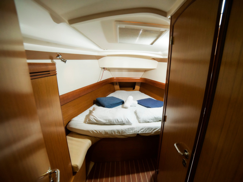 Sun Odyssey 42 i — photo 3