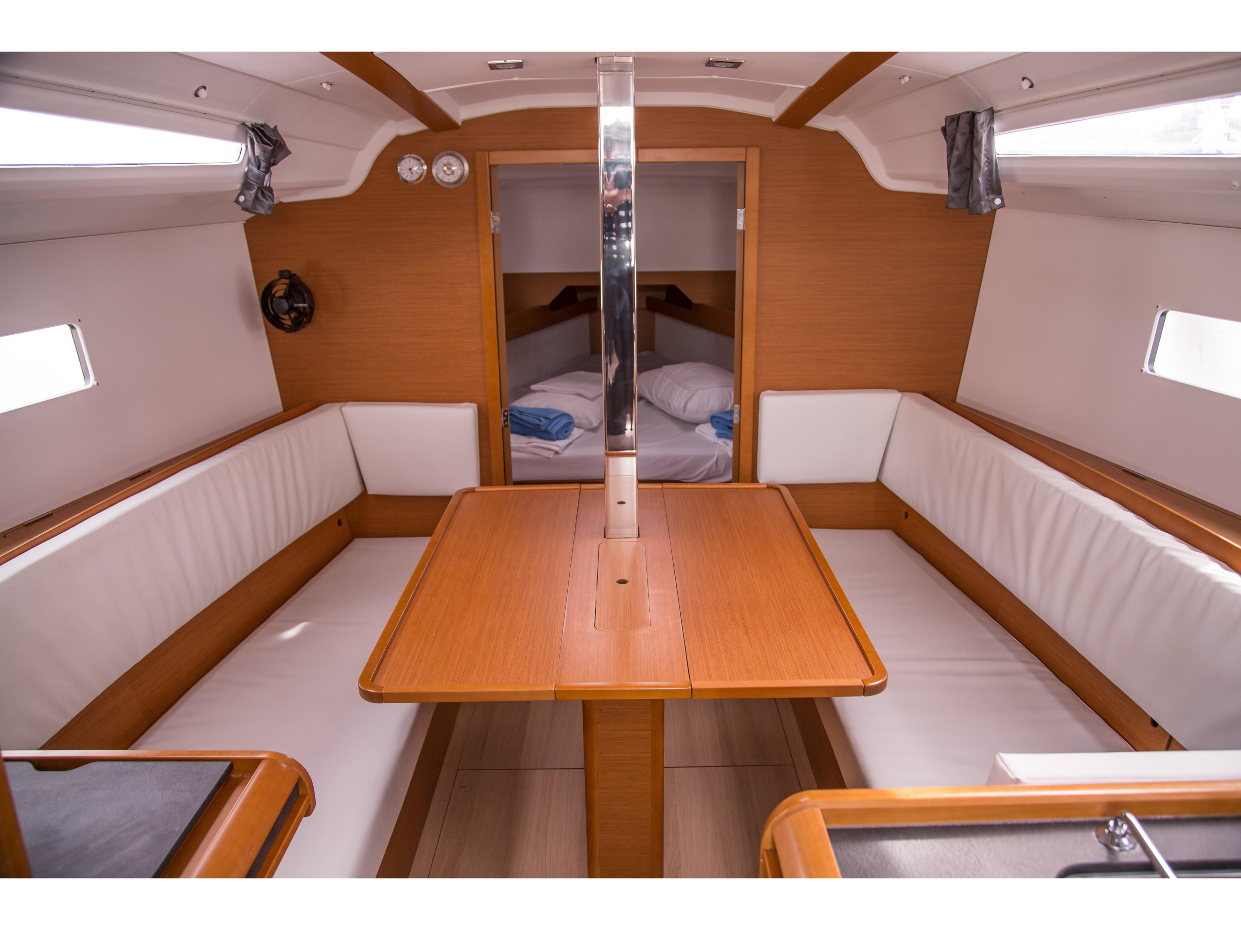 Sun Odyssey 349 — photo 2
