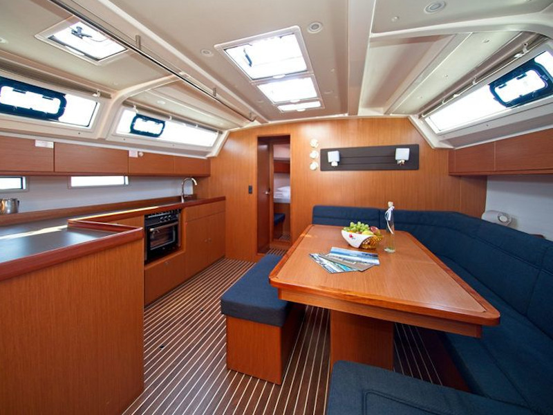Bavaria 46 CN — photo 3