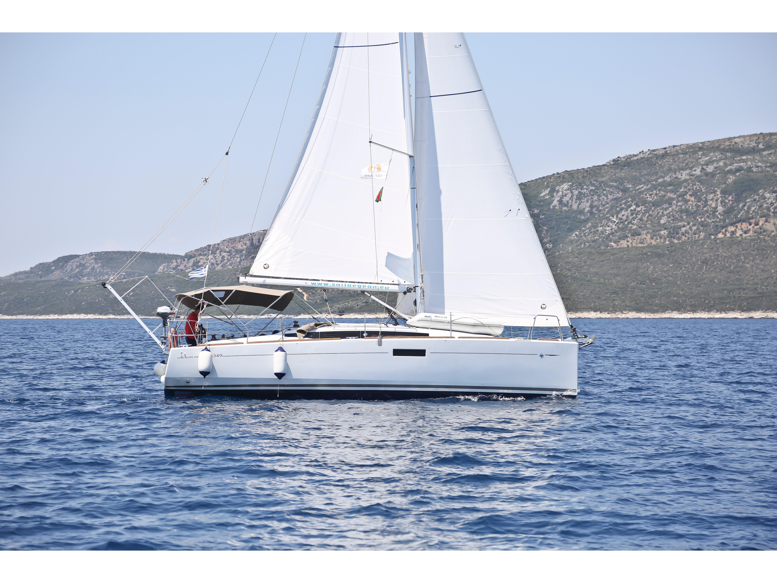 Sun Odyssey 349 — photo 1