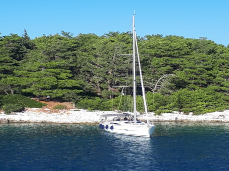 Dufour 460 Grand Large — photo 13