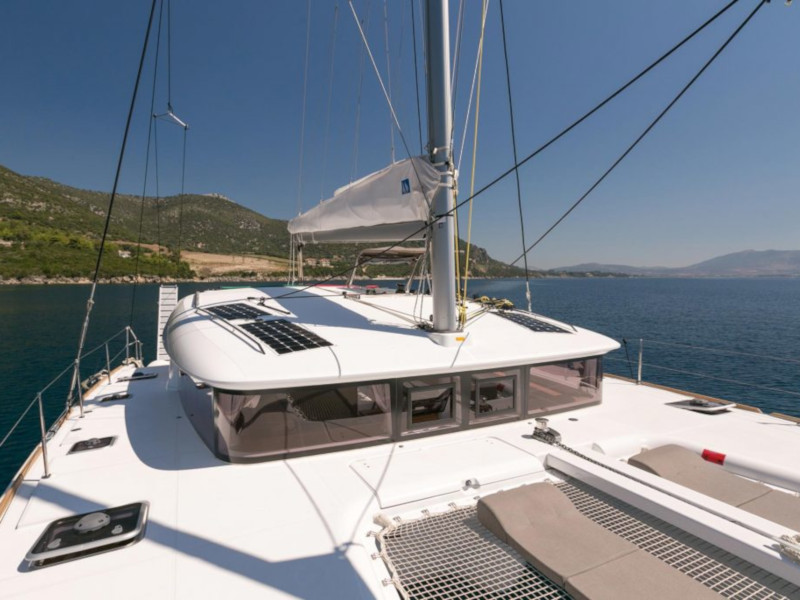 Lagoon 400 S2 — photo 1