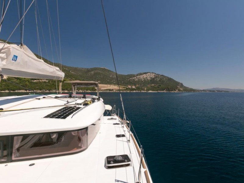 Lagoon 400 S2 — photo 8