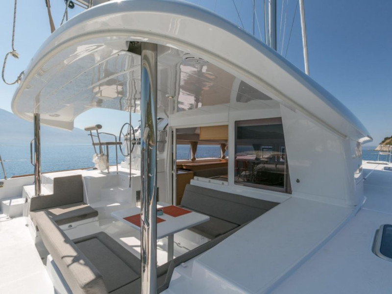 Lagoon 400 S2 — photo 23