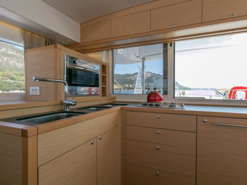 Lagoon 400 S2 — photo 18