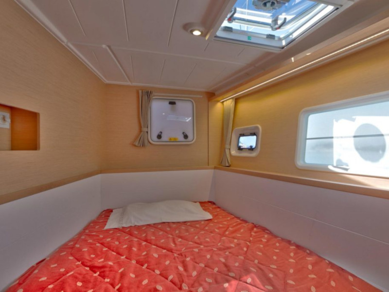 Lagoon 400 S2 — photo 5