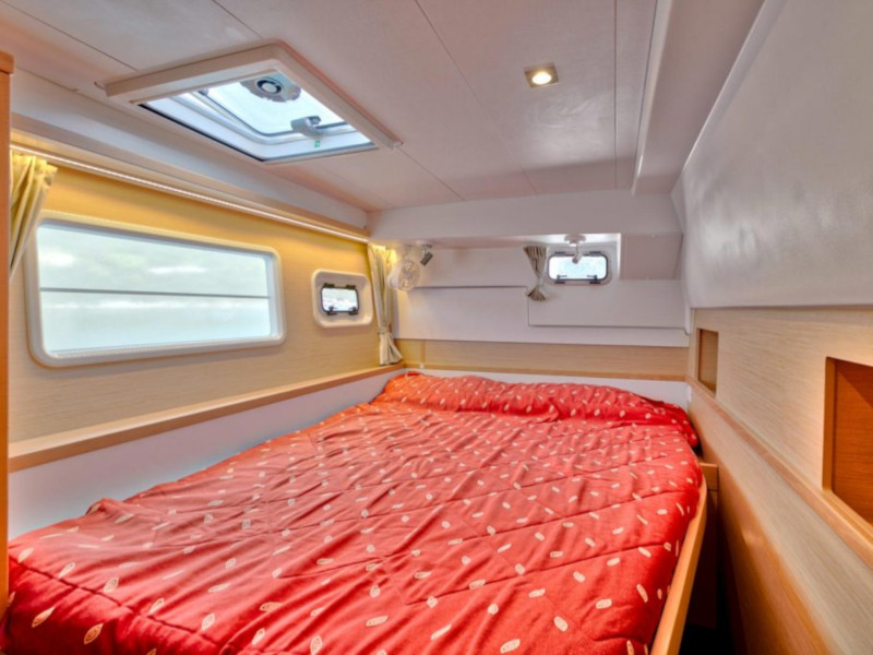 Lagoon 400 S2 — photo 3