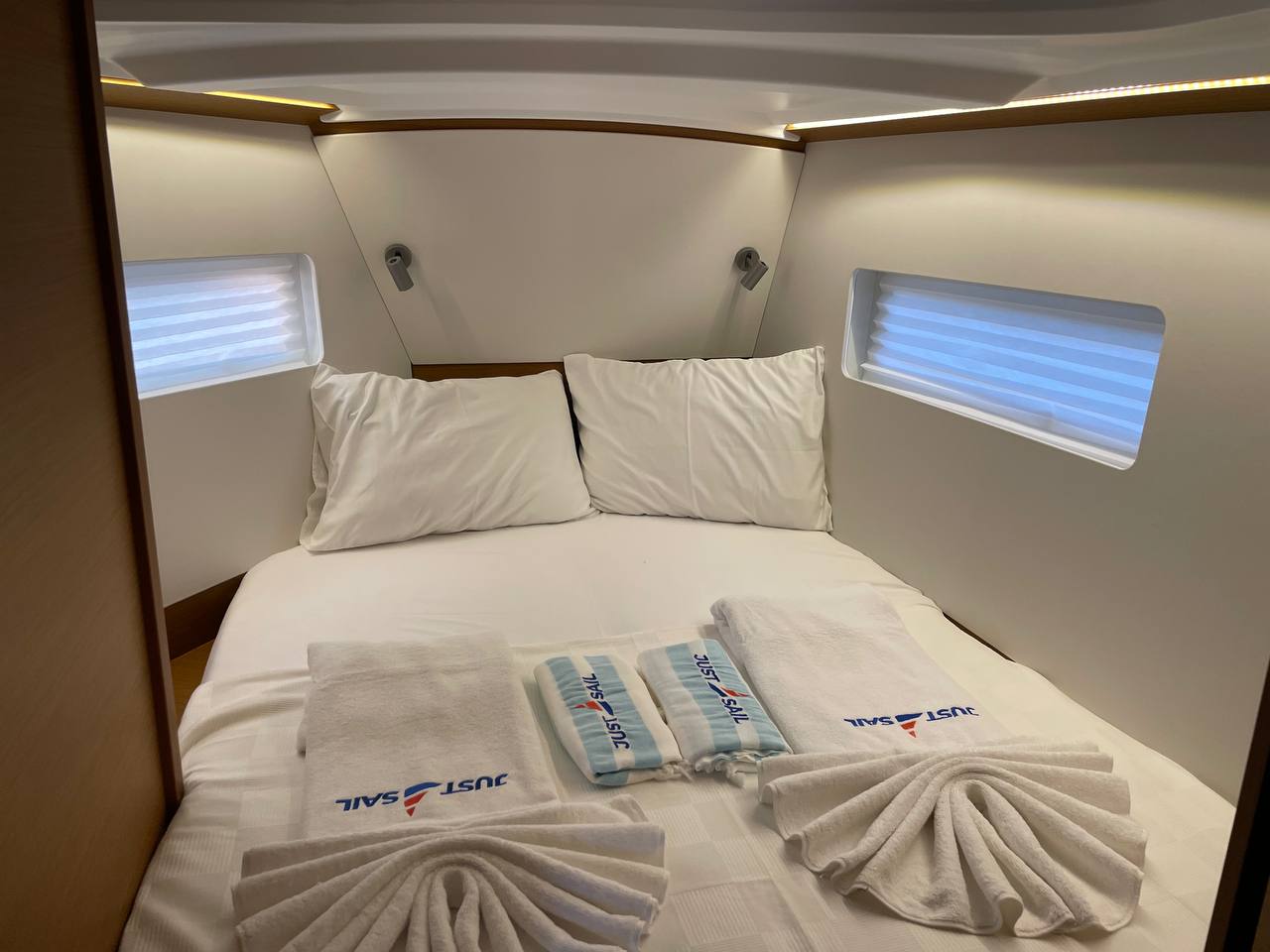 Sun Odyssey 380 — photo 9