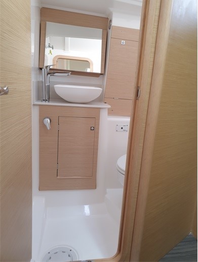 Dufour 390 Grand Large — photo 3