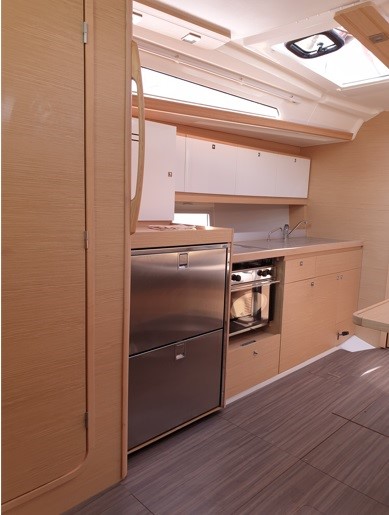 Dufour 390 Grand Large — photo 14