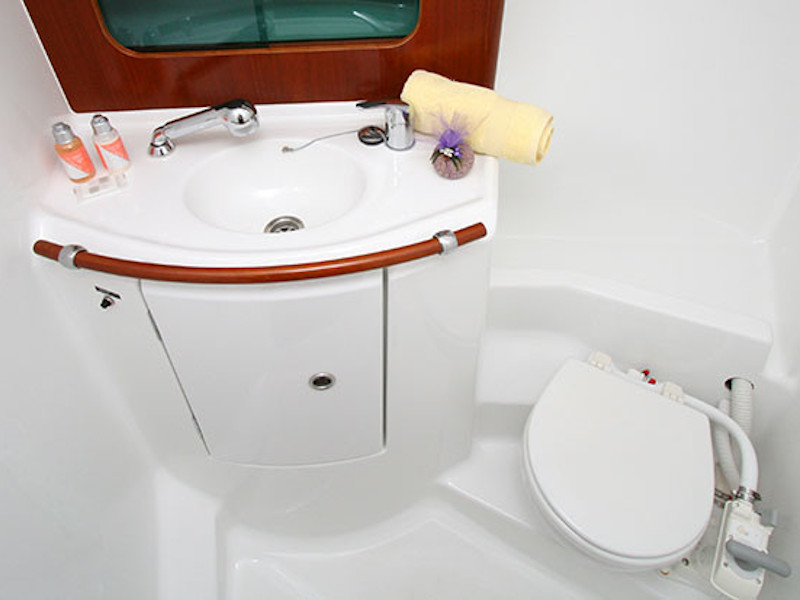 Oceanis 331 — photo 9