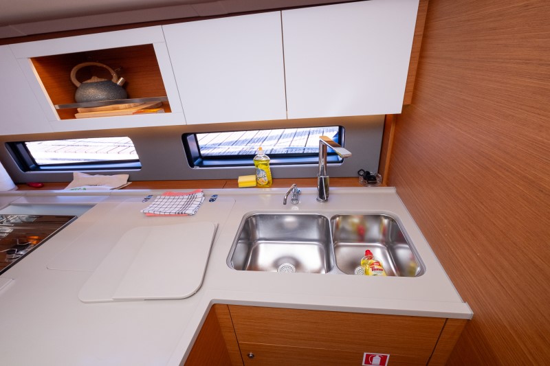 Dufour 41 GL — photo 25